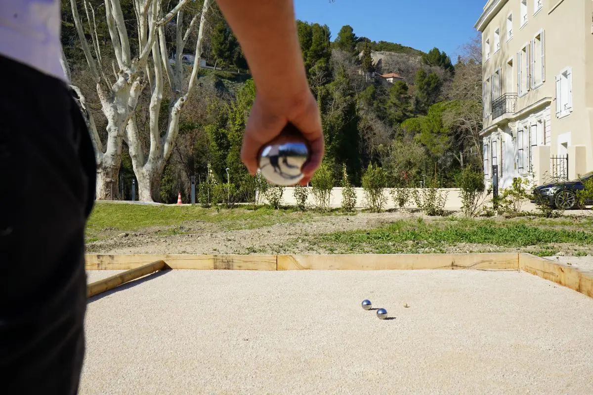 Pétanque courts at Château de l'Insolas
